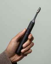 Load image into Gallery viewer, SURI Sustainable Electric Toothbrush (Brush + UV Case) - Black
